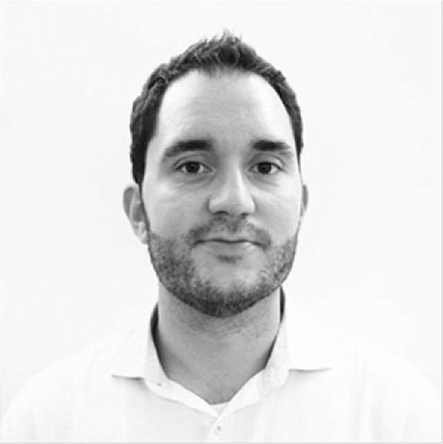 Retrato de Juan Gasca en blanco y negro